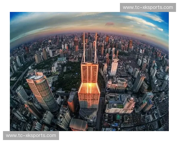 长江双子星:当魔都的精致遇上江城的朋克,哪一站才是你的终极归宿? 长江双子星:当魔都的精致遇上江城的朋克,哪一站才是你的终极归宿?